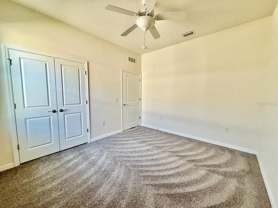 出租: $2,100 (4 贝兹, 2 浴室, 2057 平方英尺)