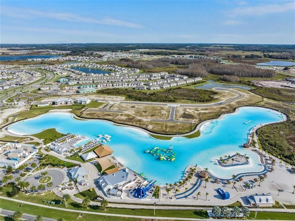 出租: $2,100 (4 贝兹, 2 浴室, 2057 平方英尺)