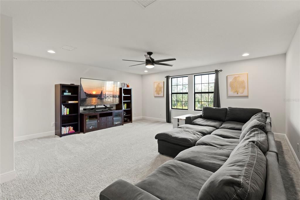 待售: $749,900 (5 贝兹, 4 浴室, 3545 平方英尺)