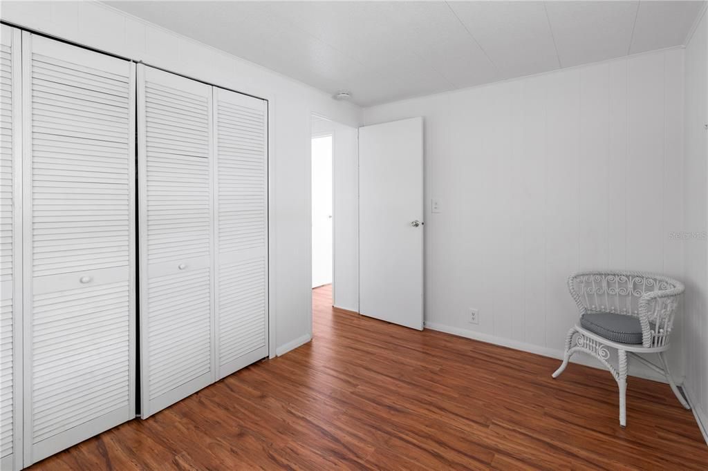 For Sale: $219,000 (3 beds, 2 baths, 1352 Square Feet)