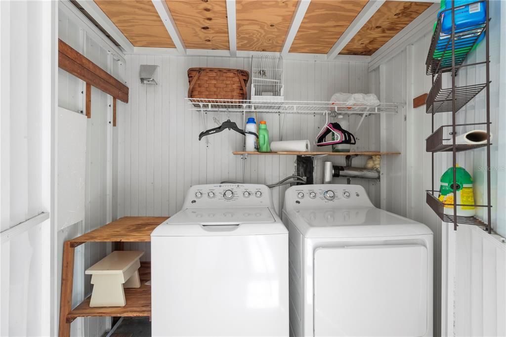 For Sale: $219,000 (3 beds, 2 baths, 1352 Square Feet)