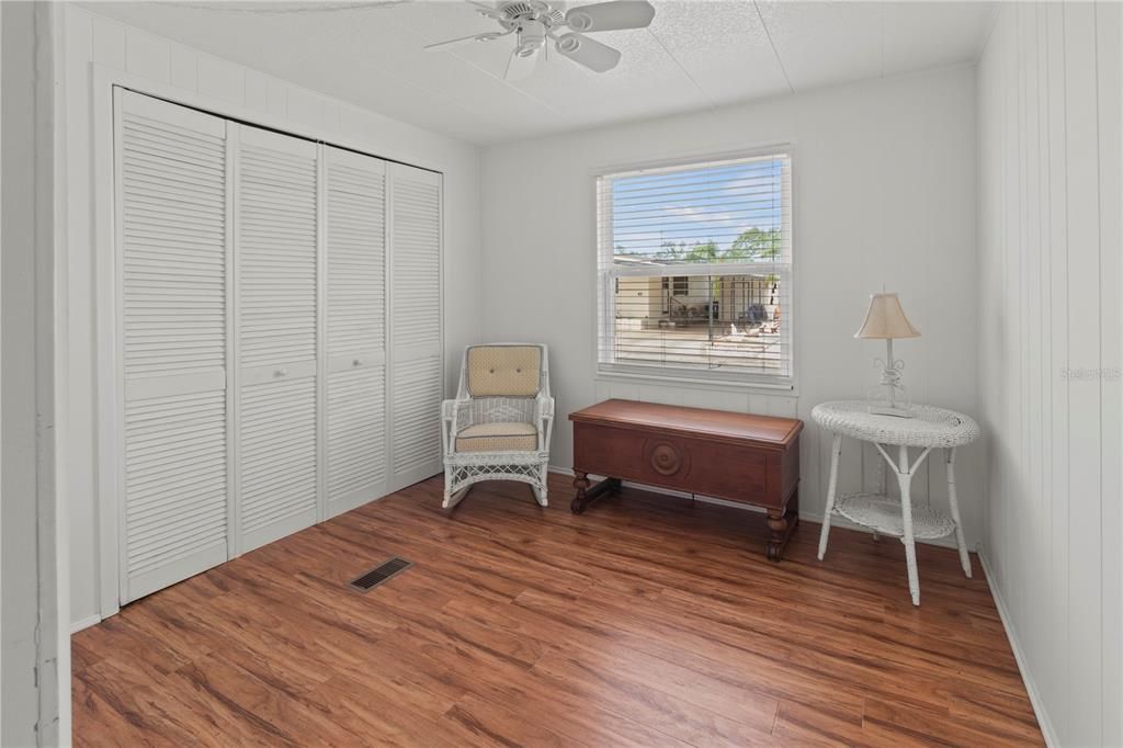 For Sale: $219,000 (3 beds, 2 baths, 1352 Square Feet)