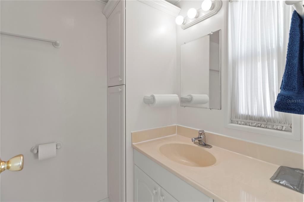 For Sale: $219,000 (3 beds, 2 baths, 1352 Square Feet)