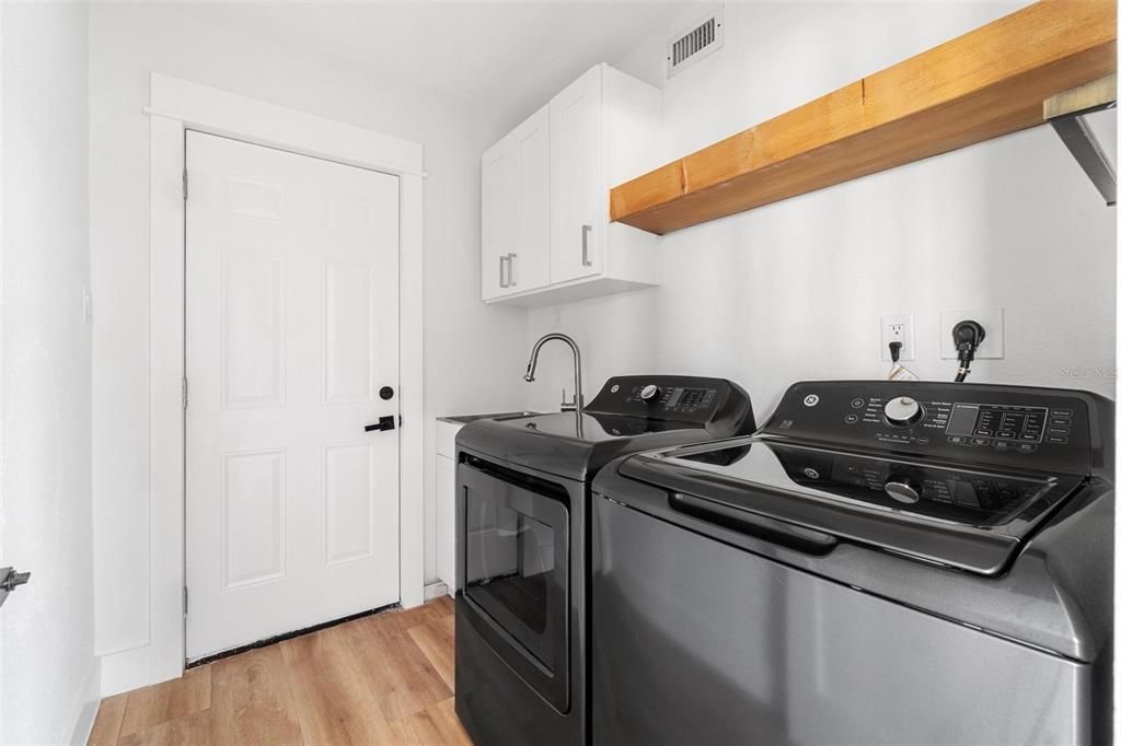 For Rent: $6,500 (3 beds, 2 baths, 1344 Square Feet)