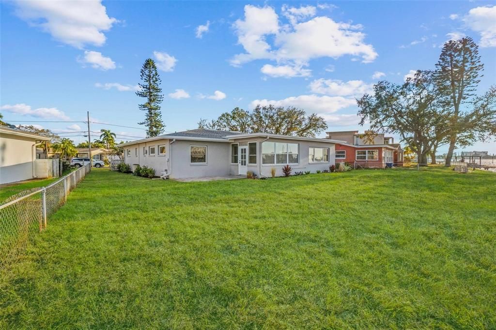 For Rent: $6,500 (3 beds, 2 baths, 1344 Square Feet)