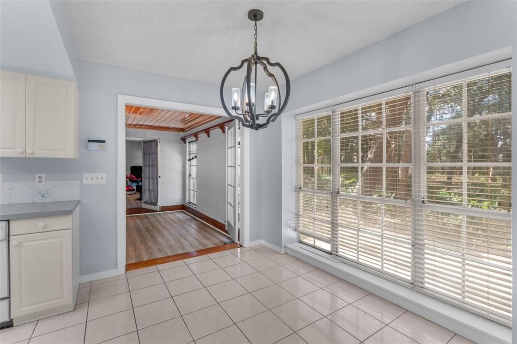 For Sale: $610,000 (3 beds, 2 baths, 2197 Square Feet)