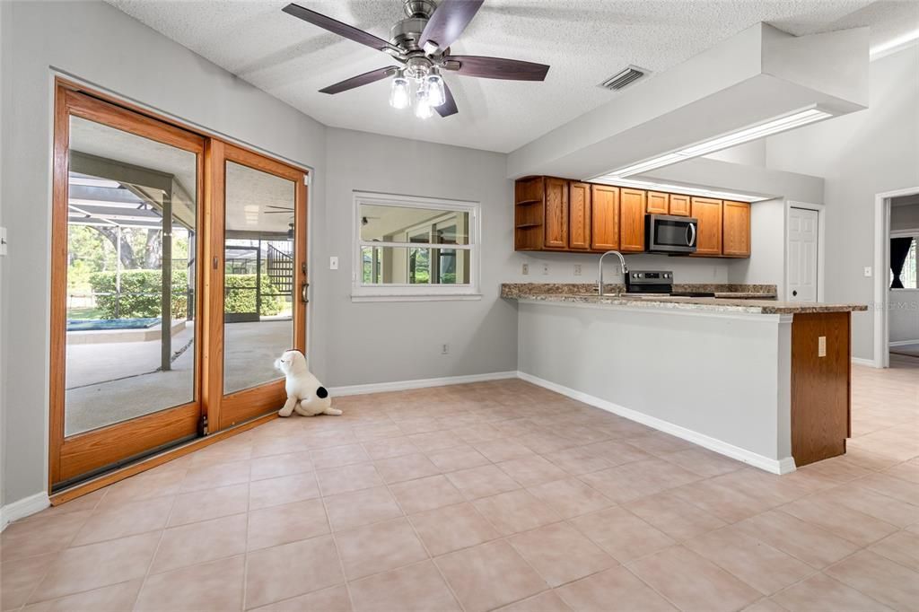 For Sale: $625,000 (4 beds, 2 baths, 2925 Square Feet)