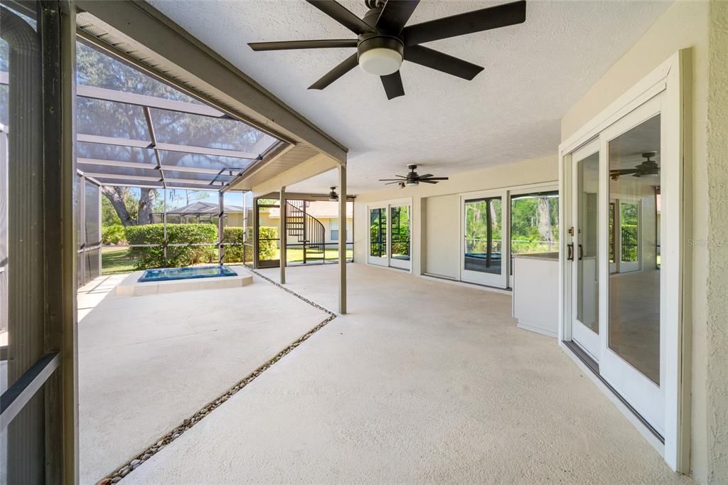 For Sale: $625,000 (4 beds, 2 baths, 2925 Square Feet)