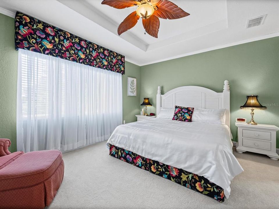 Active With Contract: $325,000 (3 beds, 2 baths, 2059 Square Feet)