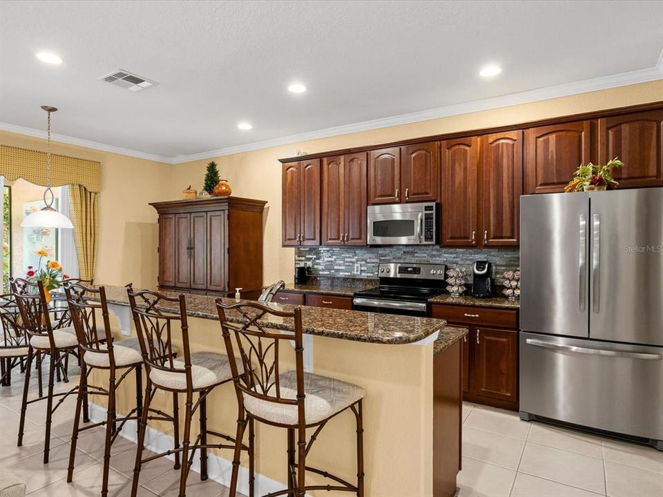 Active With Contract: $325,000 (3 beds, 2 baths, 2059 Square Feet)