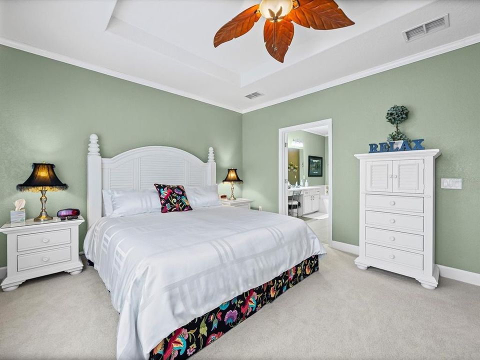 Active With Contract: $325,000 (3 beds, 2 baths, 2059 Square Feet)