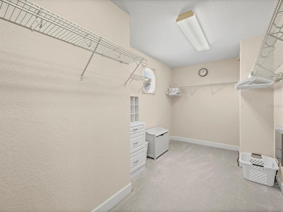 Active With Contract: $325,000 (3 beds, 2 baths, 2059 Square Feet)