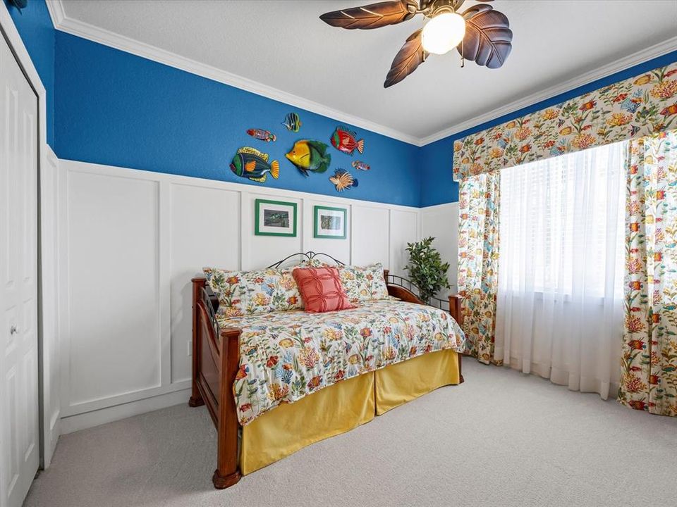 Active With Contract: $325,000 (3 beds, 2 baths, 2059 Square Feet)