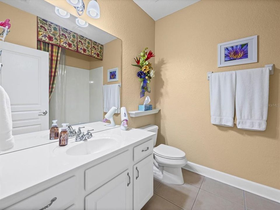 Active With Contract: $325,000 (3 beds, 2 baths, 2059 Square Feet)