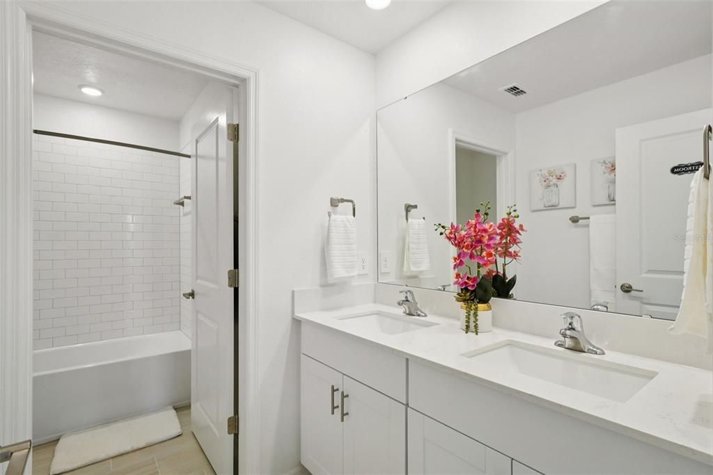 Active With Contract: $375,000 (5 beds, 2 baths, 2415 Square Feet)