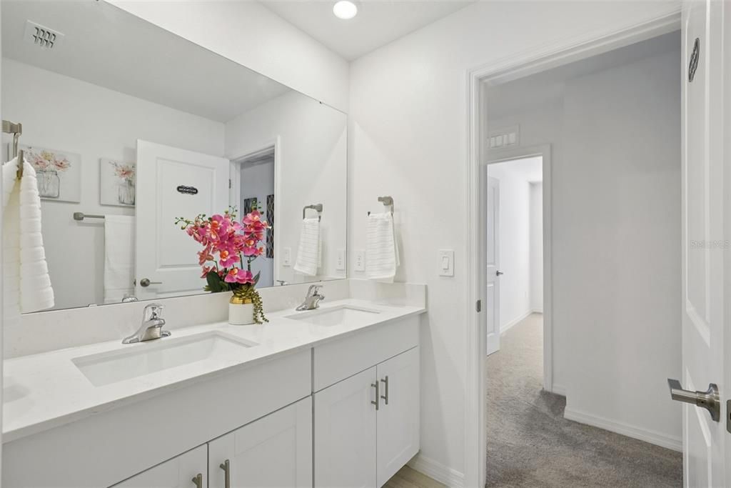Active With Contract: $375,000 (5 beds, 2 baths, 2415 Square Feet)