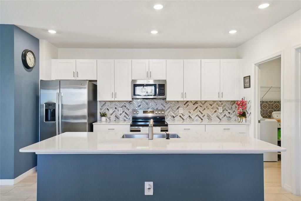 Active With Contract: $375,000 (5 beds, 2 baths, 2415 Square Feet)