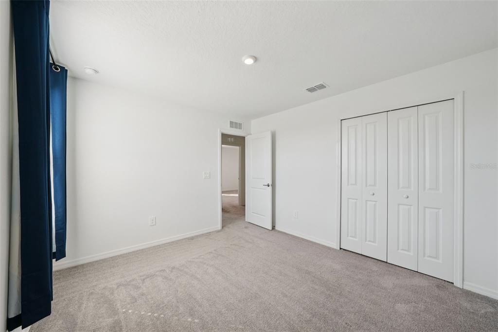 Active With Contract: $375,000 (5 beds, 2 baths, 2415 Square Feet)