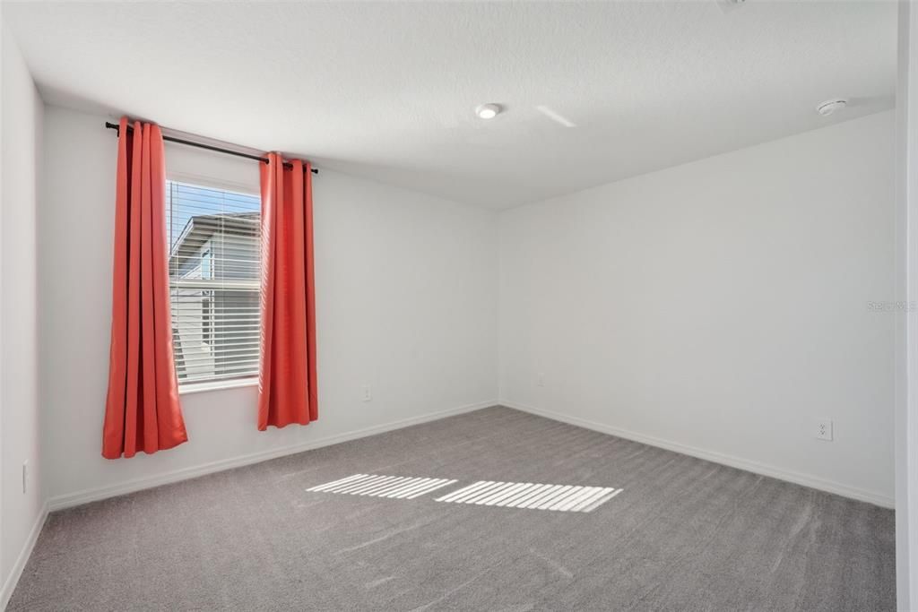 Active With Contract: $375,000 (5 beds, 2 baths, 2415 Square Feet)