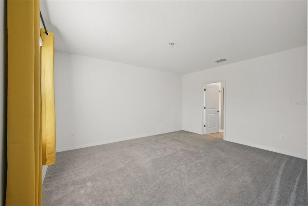 Active With Contract: $375,000 (5 beds, 2 baths, 2415 Square Feet)