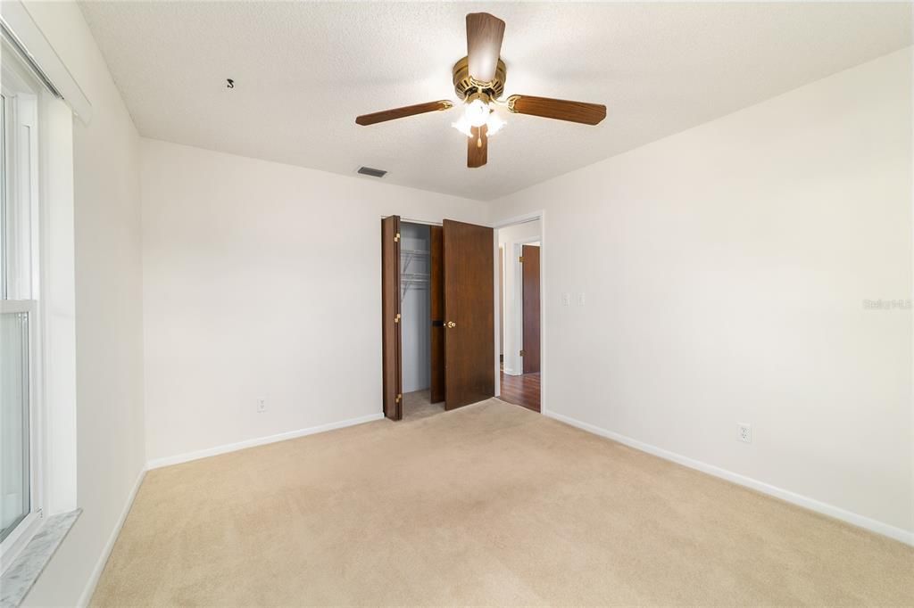 Active With Contract: $248,900 (3 beds, 2 baths, 1550 Square Feet)