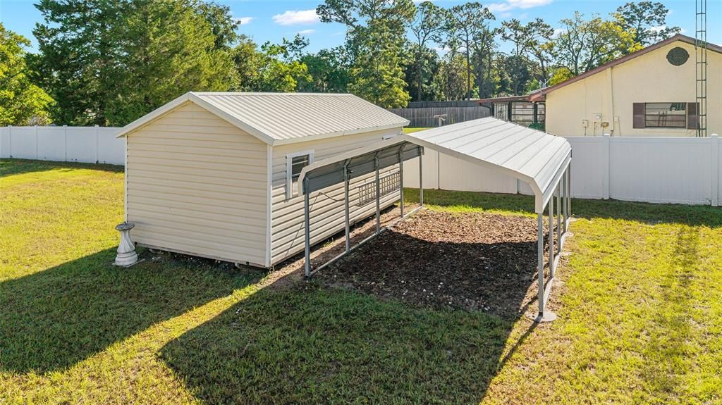 Active With Contract: $248,900 (3 beds, 2 baths, 1550 Square Feet)