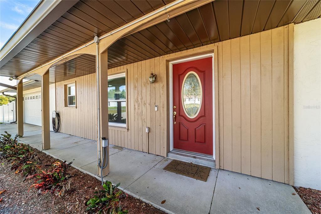 Active With Contract: $248,900 (3 beds, 2 baths, 1550 Square Feet)