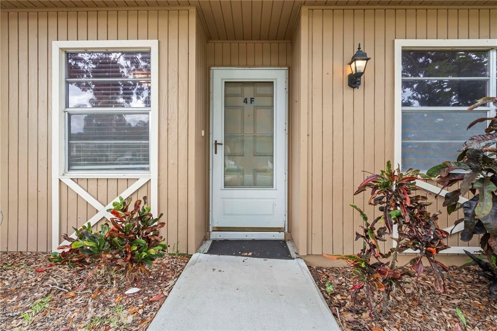 出租: $1,400 (2 贝兹, 2 浴室, 963 平方英尺)