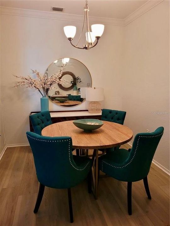 На продажу: $265,000 (2 спален, 2 ванн, 1309 Квадратных фут)