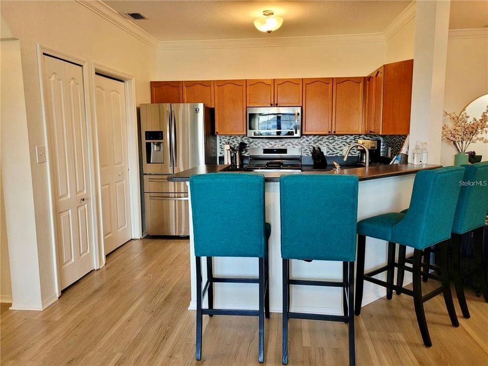 На продажу: $265,000 (2 спален, 2 ванн, 1309 Квадратных фут)