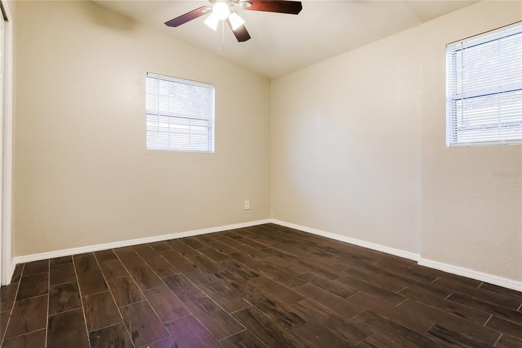 For Rent: $1,945 (3 beds, 2 baths, 1200 Square Feet)