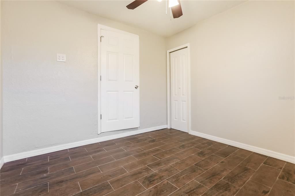 For Rent: $1,945 (3 beds, 2 baths, 1200 Square Feet)