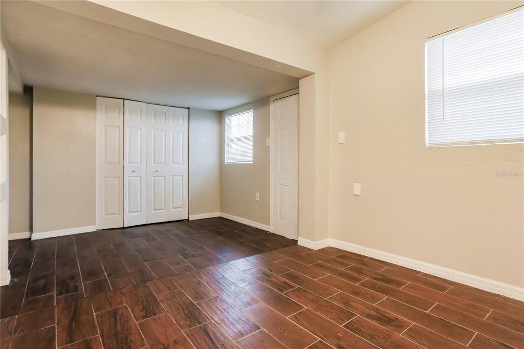 For Rent: $1,945 (3 beds, 2 baths, 1200 Square Feet)