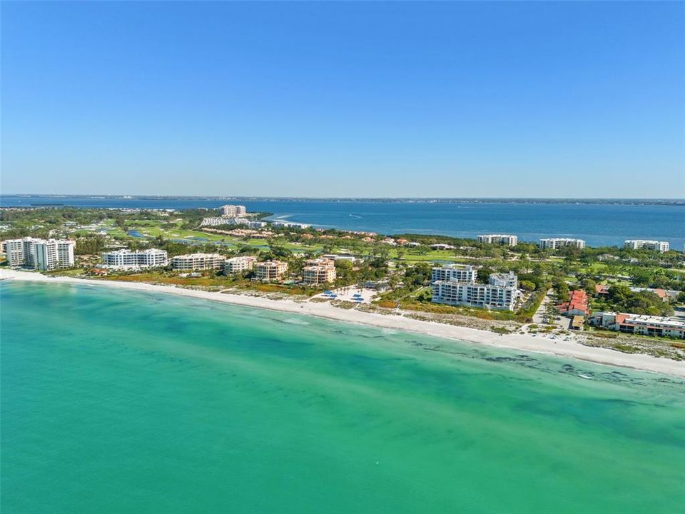 For Sale: $3,980,000 (3 beds, 3 baths, 3341 Square Feet)