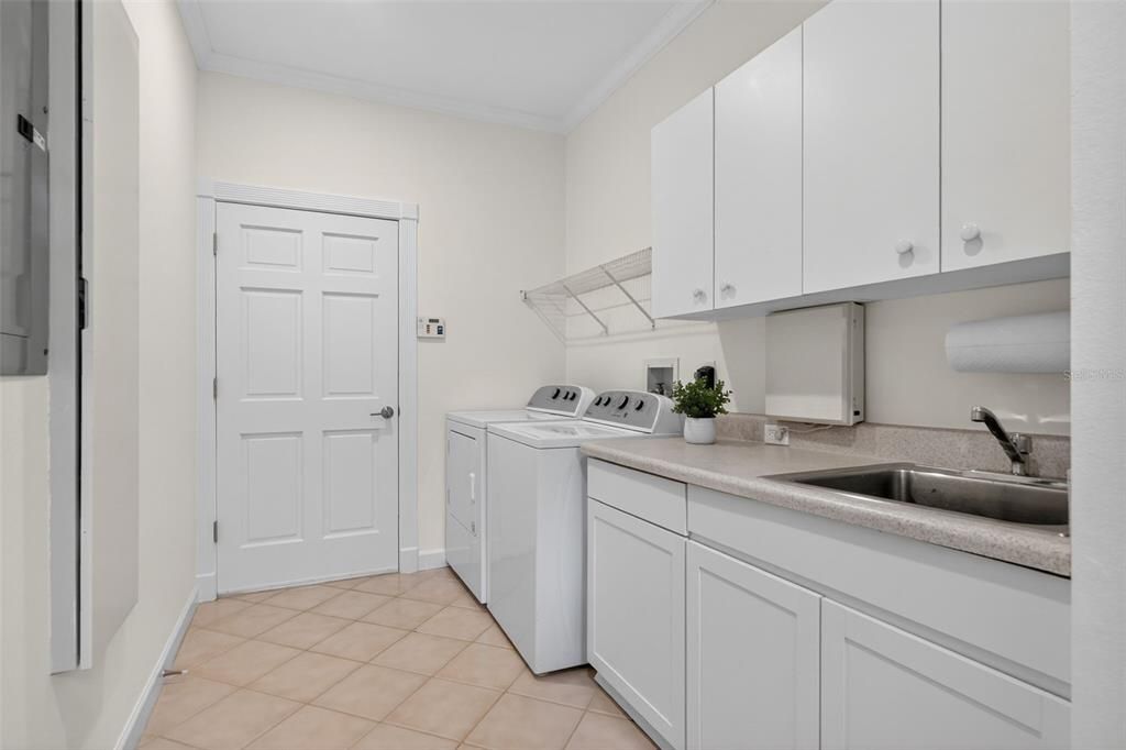 For Sale: $3,980,000 (3 beds, 3 baths, 3341 Square Feet)