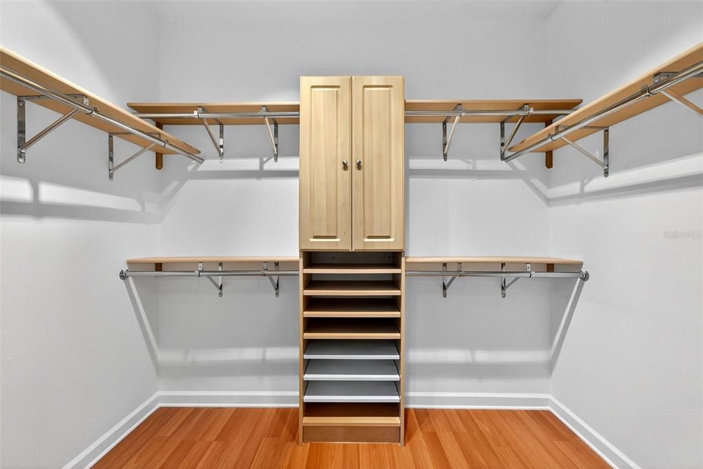 For Sale: $3,980,000 (3 beds, 3 baths, 3341 Square Feet)