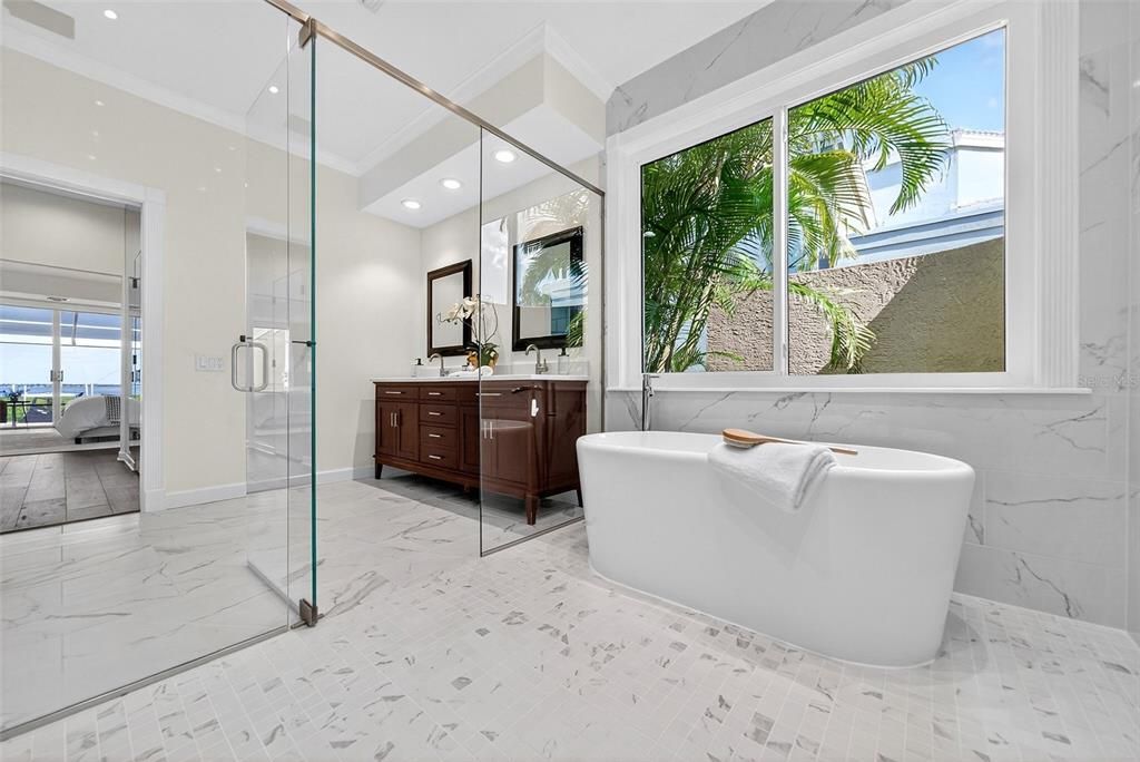 For Sale: $3,980,000 (3 beds, 3 baths, 3341 Square Feet)