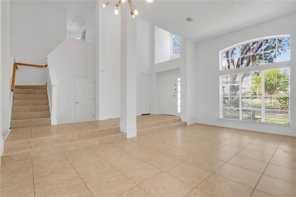 Active With Contract: $549,900 (4 beds, 2 baths, 2286 Square Feet)