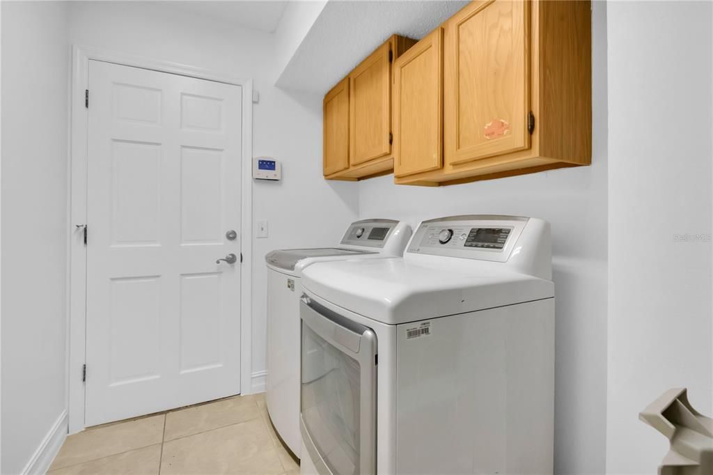 Active With Contract: $549,900 (4 beds, 2 baths, 2286 Square Feet)