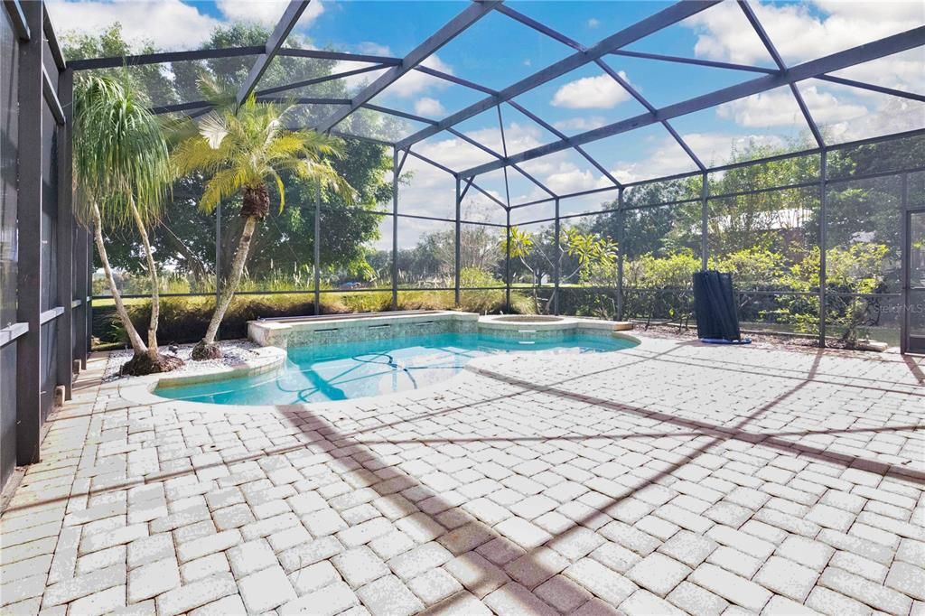 Active With Contract: $549,900 (4 beds, 2 baths, 2286 Square Feet)