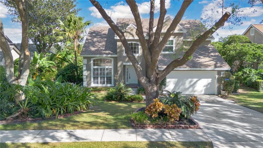 Active With Contract: $549,900 (4 beds, 2 baths, 2286 Square Feet)