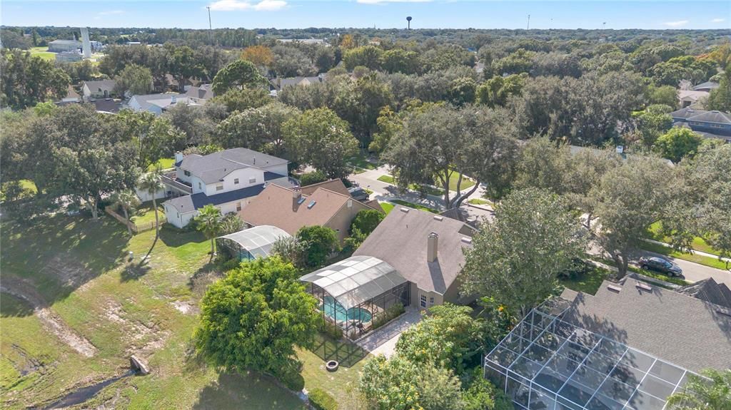 Active With Contract: $549,900 (4 beds, 2 baths, 2286 Square Feet)