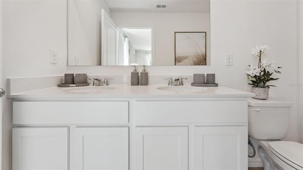 待售: $282,465 (3 贝兹, 2 浴室, 1463 平方英尺)