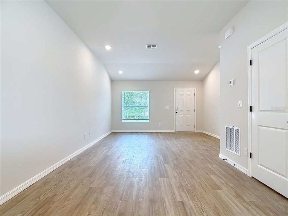 For Sale: $431,400 (4 beds, 0 baths, 2104 Square Feet)