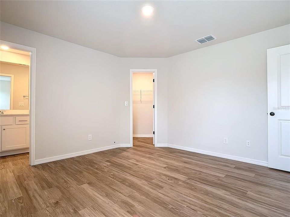 For Sale: $431,400 (4 beds, 0 baths, 2104 Square Feet)