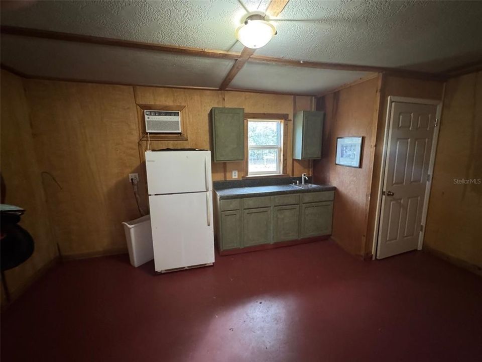 合同活跃: $265,000 (5.00 acres)