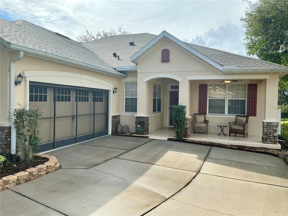 For Sale: $325,000 (3 beds, 2 baths, 1663 Square Feet)