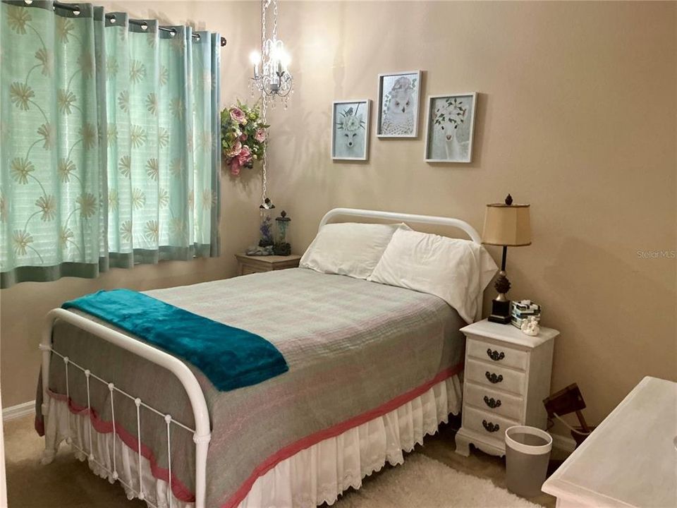 For Sale: $325,000 (3 beds, 2 baths, 1663 Square Feet)