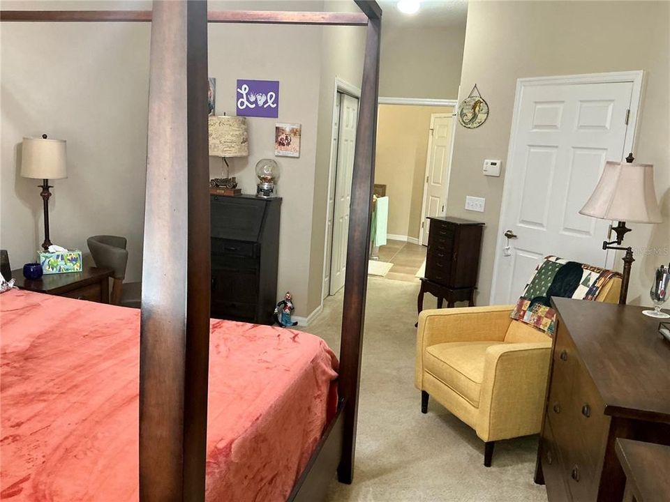 For Sale: $325,000 (3 beds, 2 baths, 1663 Square Feet)