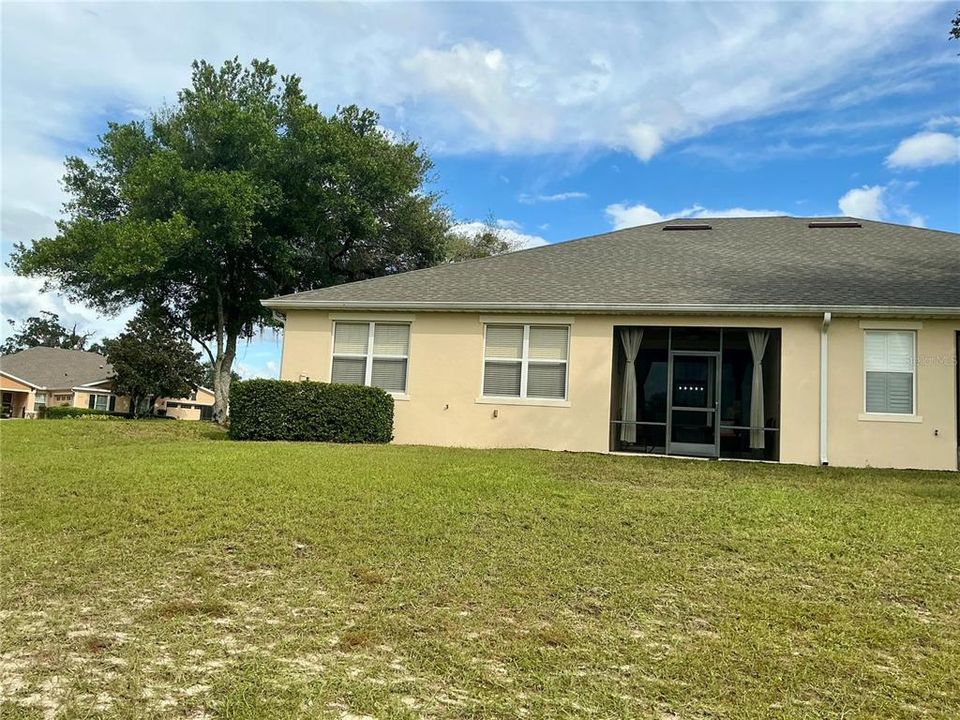 For Sale: $325,000 (3 beds, 2 baths, 1663 Square Feet)